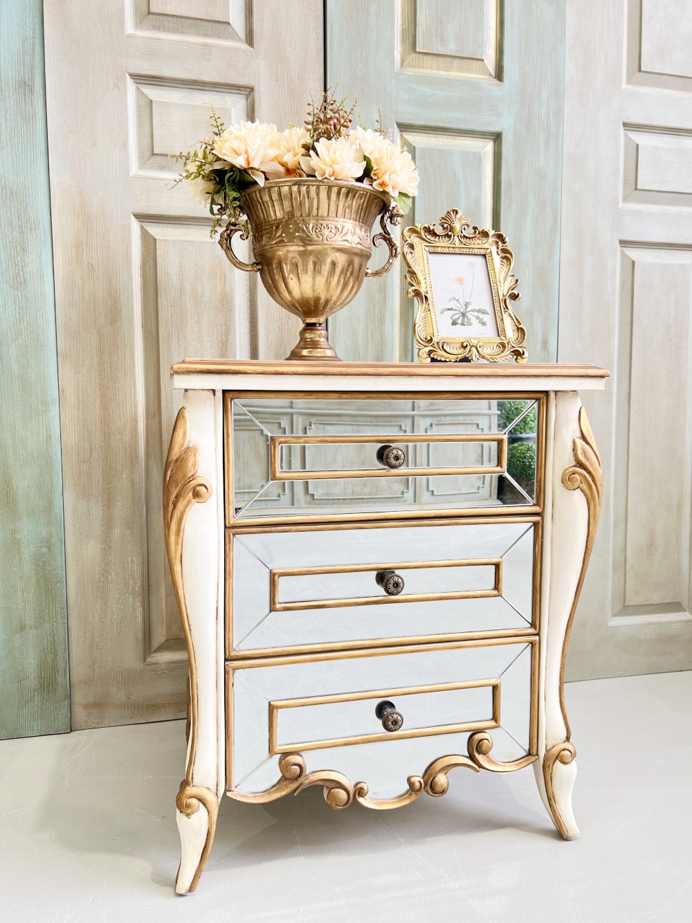 mirrored bedside table and dressing table